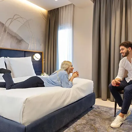 Mercure تيرانا