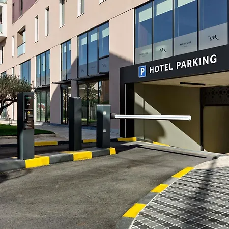 Mercure ホテル ティラナ